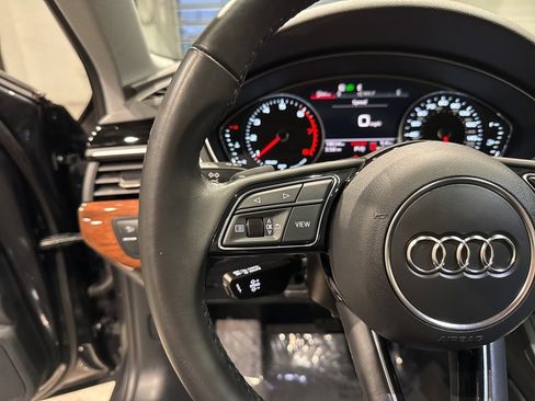 Used 2022 Audi A4 2.0T Premium image 29