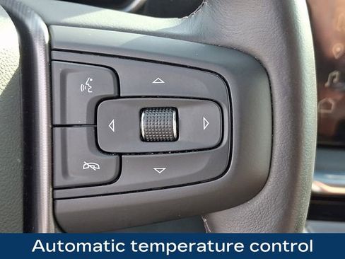 Used 2025 GMC Sierra 3500 Denali Ultimate image 8