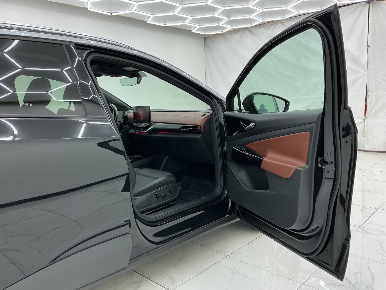 Used 2021 Volkswagen ID.4 Pro S RWD image 17