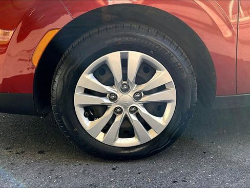 Used 2020 Kia Soul LX FWD image 16