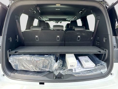 New 2026 INFINITI QX80 Autograph w/ Premium Cargo Package AWD/4WD image 29