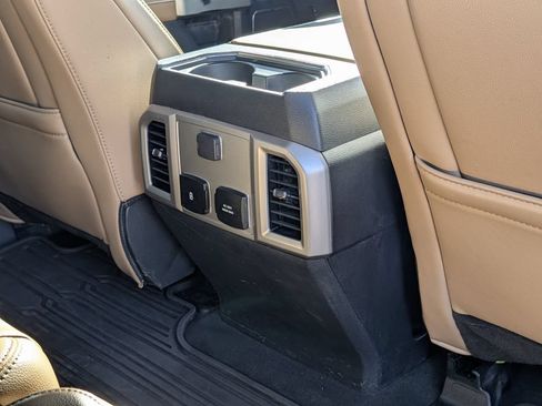 Used 2022 Ford F350 Lariat w/ Lariat Value Package AWD/4WD image 32