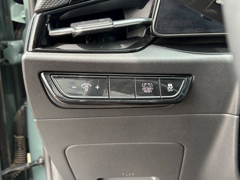 Used 2023 Kia Niro EX Touring FWD image 12