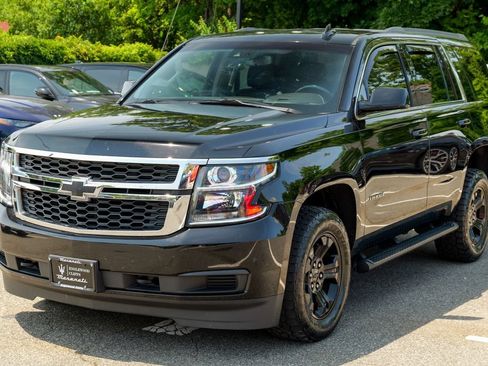 Used 2019 Chevrolet Tahoe LS w/ Enhanced Driver Alert Package AWD/4WD image 3