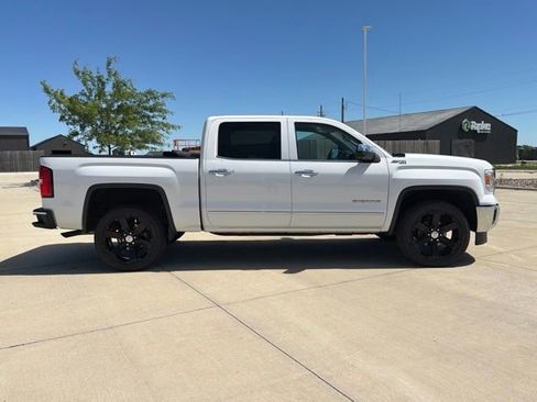 Used 2015 GMC Sierra 1500 SLT w/ SLT Preferred Package AWD/4WD image 40