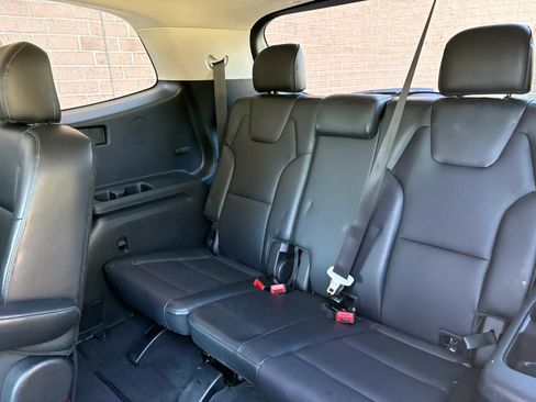 Used 2025 Kia Telluride S AWD/4WD image 21