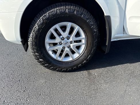 Used 2017 Nissan Frontier SV image 29