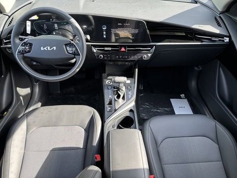 New 2026 Kia Niro EX FWD image 14