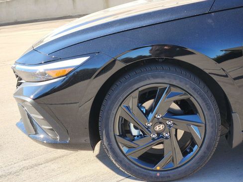 New 2026 Hyundai Elantra Sport image 5