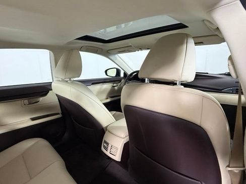 Used 2018 Lexus ES 350 w/ Premier Package FWD image 26