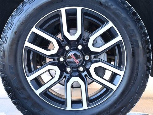 Used 2022 GMC Sierra 1500 AT4 w/ AT4 Premium Package image 50