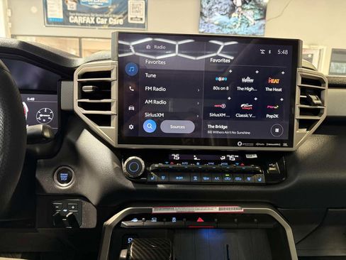 Used 2024 Toyota Tundra Limited AWD/4WD image 18