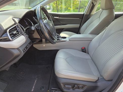 Certified 2023 Toyota Camry SE FWD image 24
