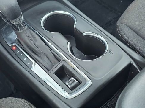 Used 2021 Chevrolet Equinox LT image 35