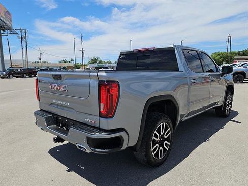Used 2023 GMC Sierra 1500 AT4 w/ AT4 Premium Package AWD/4WD image 5