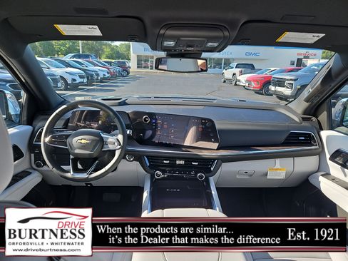 New 2025 Chevrolet Tahoe Premier image 2