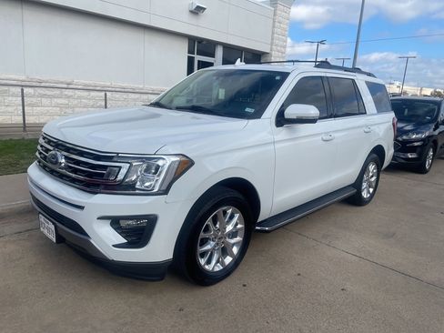 Used 2021 Ford Expedition XLT image 1