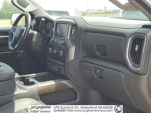 Used 2022 Chevrolet Silverado 1500 LT Trail Boss w/ LT Trail Boss Premium Package AWD/4WD image 31