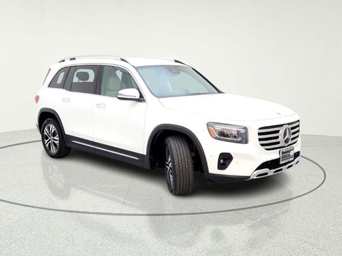 Certified 2025 Mercedes-Benz GLB 250 4MATIC image 4