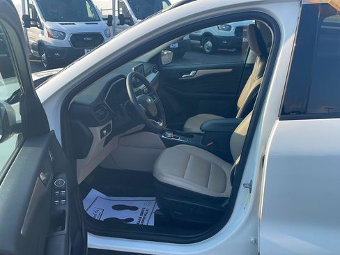 Certified 2022 Ford Escape SEL w/ Technology Package FWD image 10