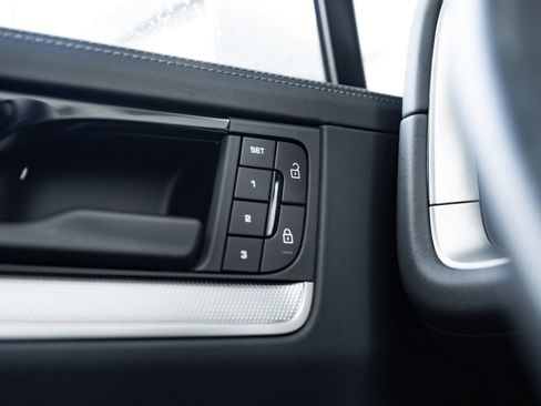 Certified 2026 Porsche Cayenne Coupe AWD/4WD image 19
