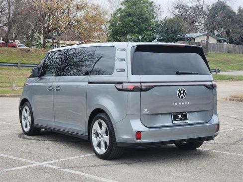 New 2025 Volkswagen ID. Buzz Pro S image 5
