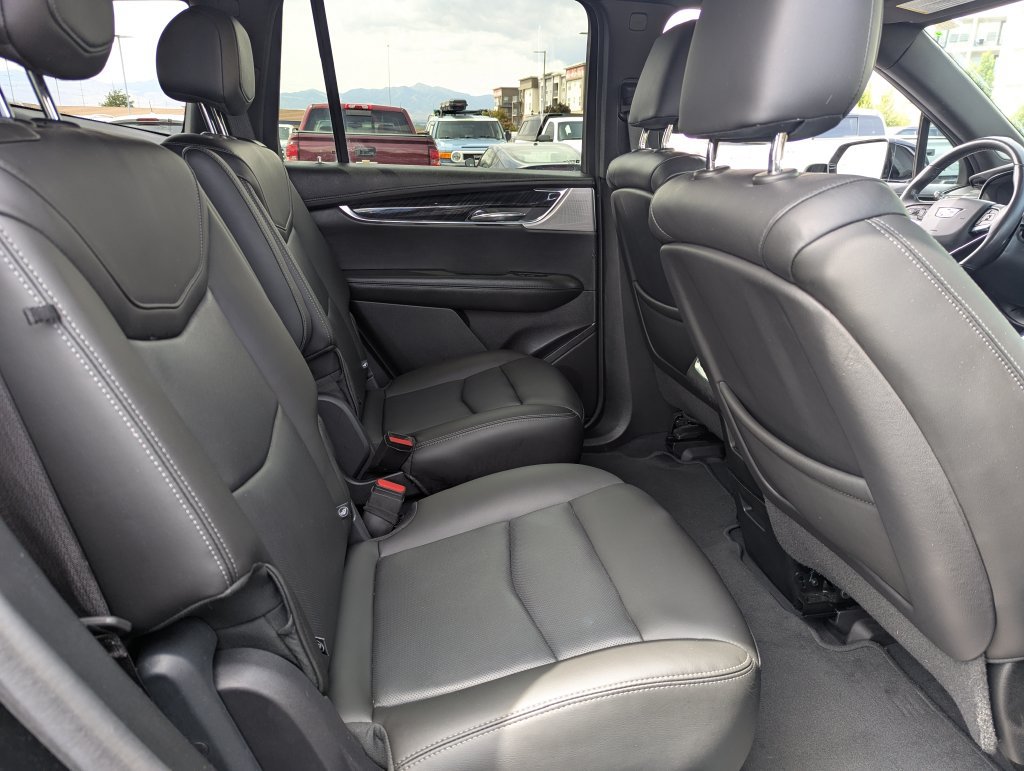 Used 2021 Cadillac XT6 Premium Luxury AWD/4WD image 35