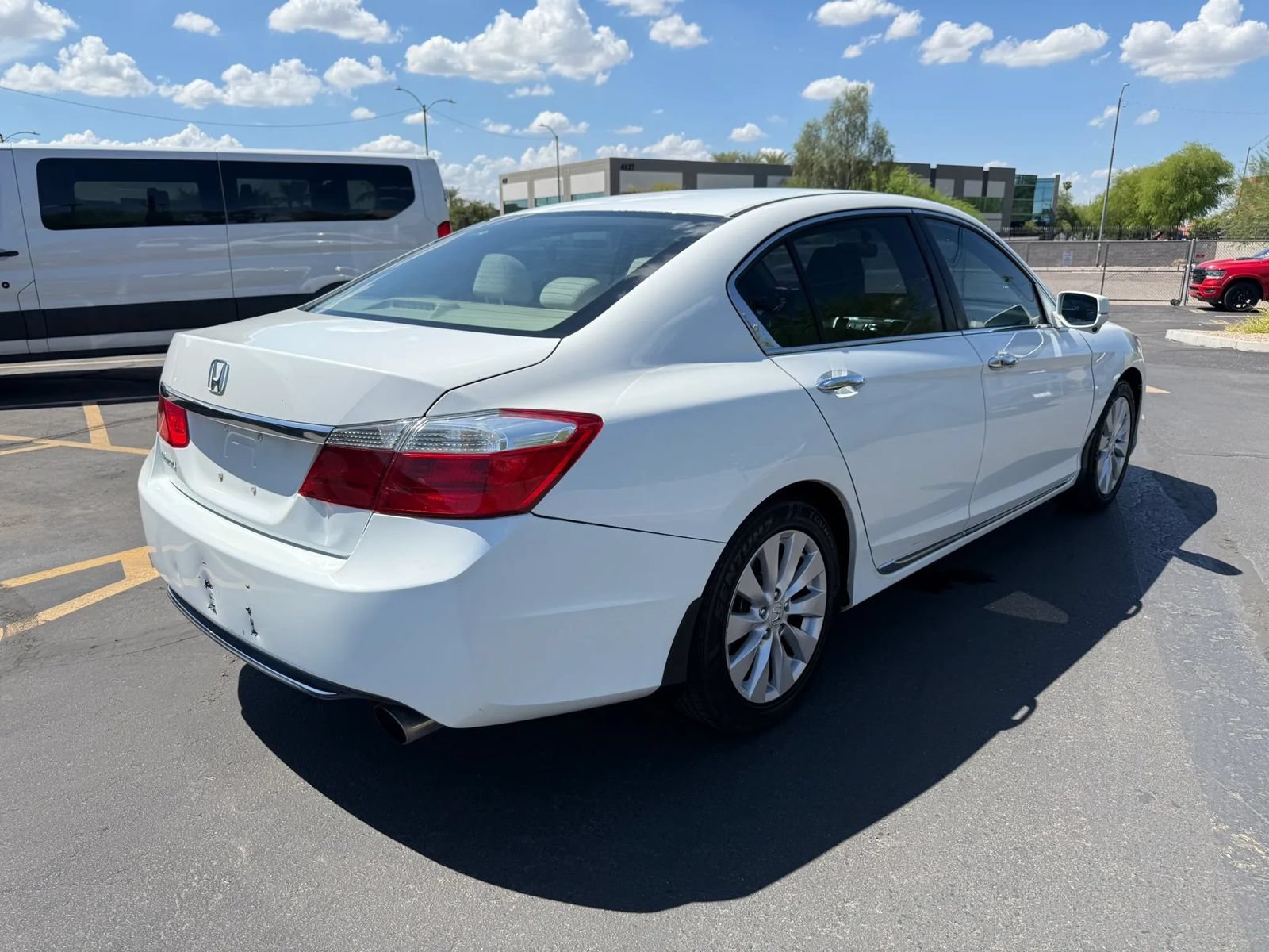 Used 2015 Honda Accord EX image 5