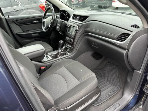 Used 2016 Chevrolet Traverse LT AWD/4WD image 7