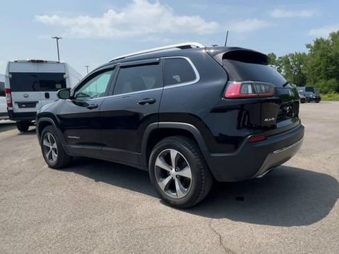 Used 2019 Jeep Cherokee Limited AWD/4WD image 6