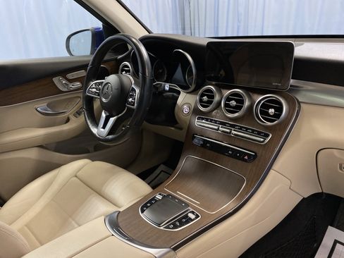 Used 2020 Mercedes-Benz GLC 300 4MATIC image 46