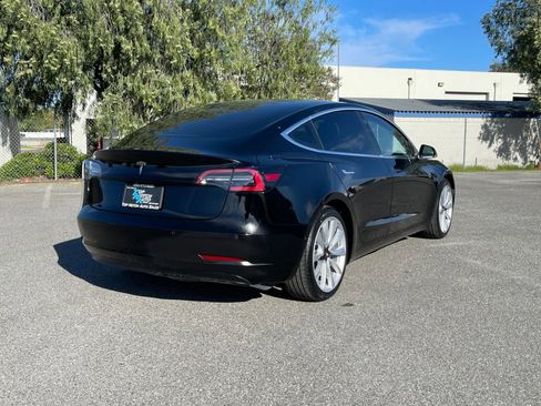 Used 2020 Tesla Model 3 Standard Range Plus image 5