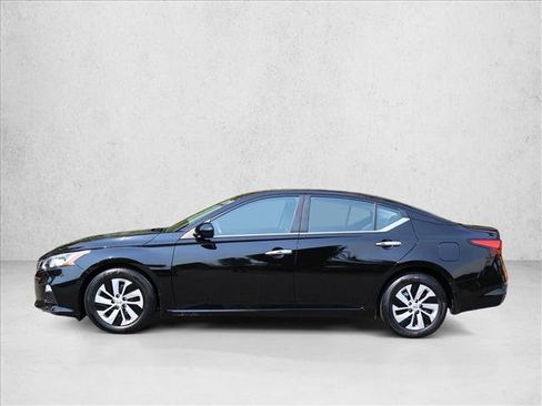 Used 2019 Nissan Altima 2.5 S FWD image 11