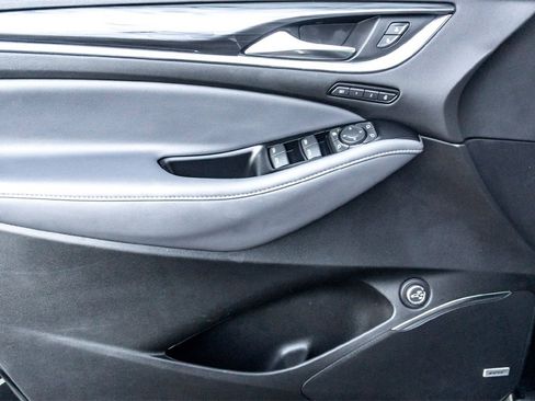 Used 2024 Buick Enclave Premium image 10