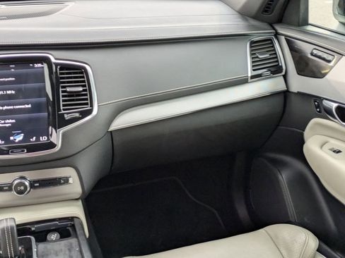 Used 2022 Volvo XC90 T8 R-Design w/ Advanced Package AWD/4WD image 21