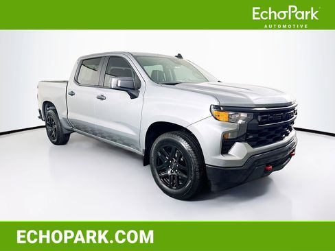Used 2025 Chevrolet Silverado 1500 Custom image 1