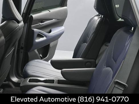 Certified 2026 INFINITI QX60 Sport w/ Dark Cargo Package AWD/4WD image 20