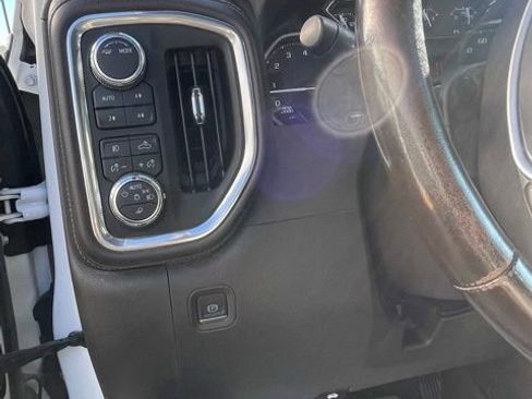 Used 2023 GMC Sierra 2500 SLT image 16