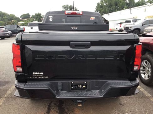 Used 2023 Chevrolet Colorado Z71 w/ Z71 Convenience Package 2 AWD/4WD image 3