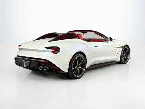 Used 2018 Aston Martin Vanquish Zagato RWD image 5