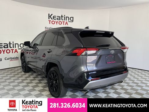 Used 2025 Toyota RAV4 SE w/ Convenience Package AWD/4WD image 7