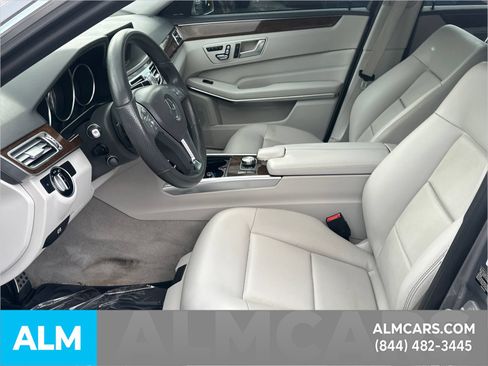 Used 2015 Mercedes-Benz E 250 BlueTEC Sedan image 10