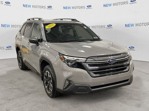 Certified 2025 Subaru Forester Premium image 9