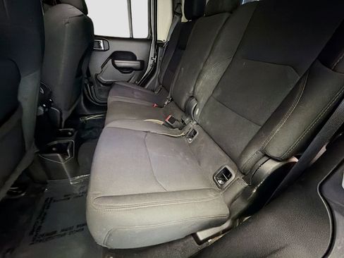 Used 2022 Jeep Gladiator Sport AWD/4WD image 13