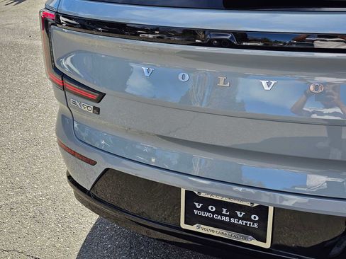 New 2025 Volvo EX90 Plus image 15