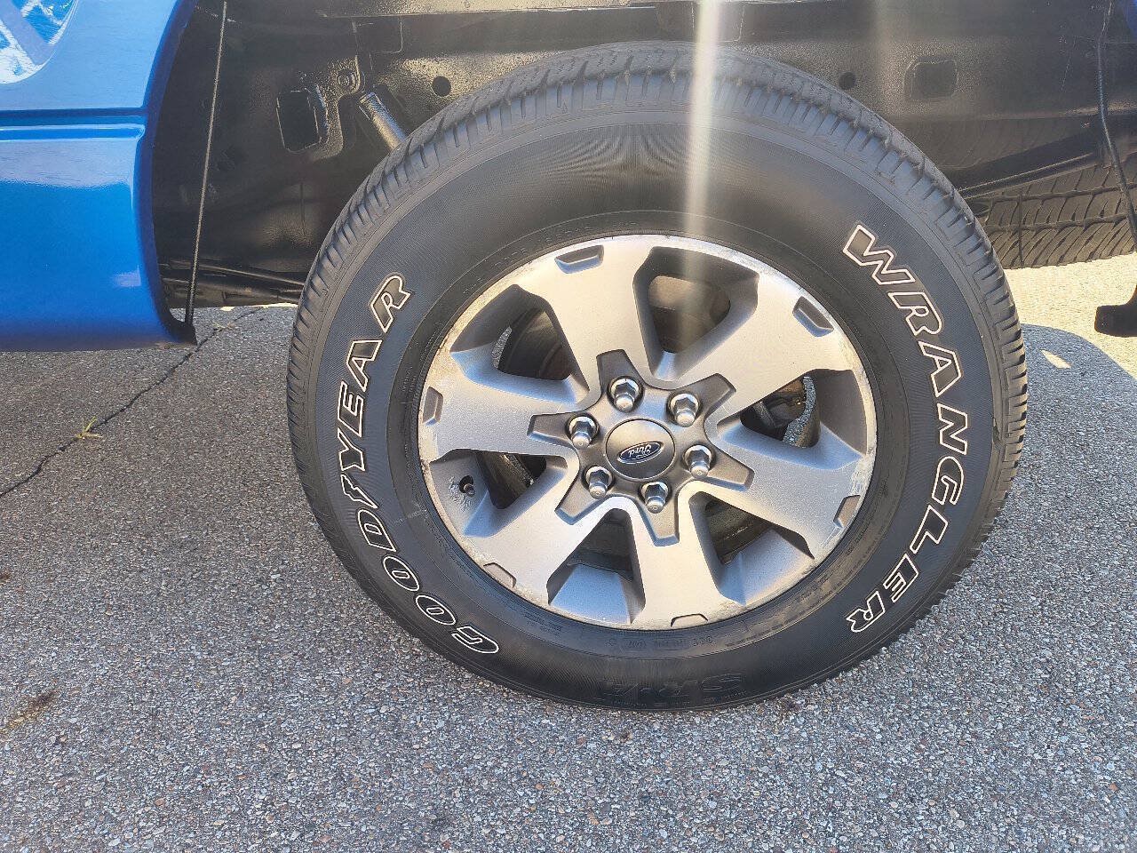 Used 2014 Ford F150 STX w/ Equipment Group 201A Mid AWD/4WD image 11
