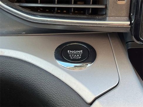 Used 2023 Ford Explorer XLT w/ Equipment Group 202A image 35