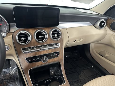 Certified 2020 Mercedes-Benz C 300 4MATIC Sedan image 4