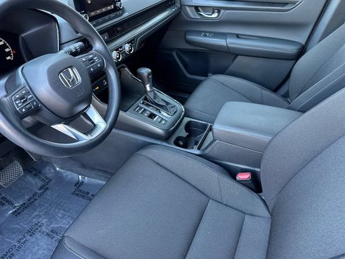 Used 2025 Honda CR-V EX image 9