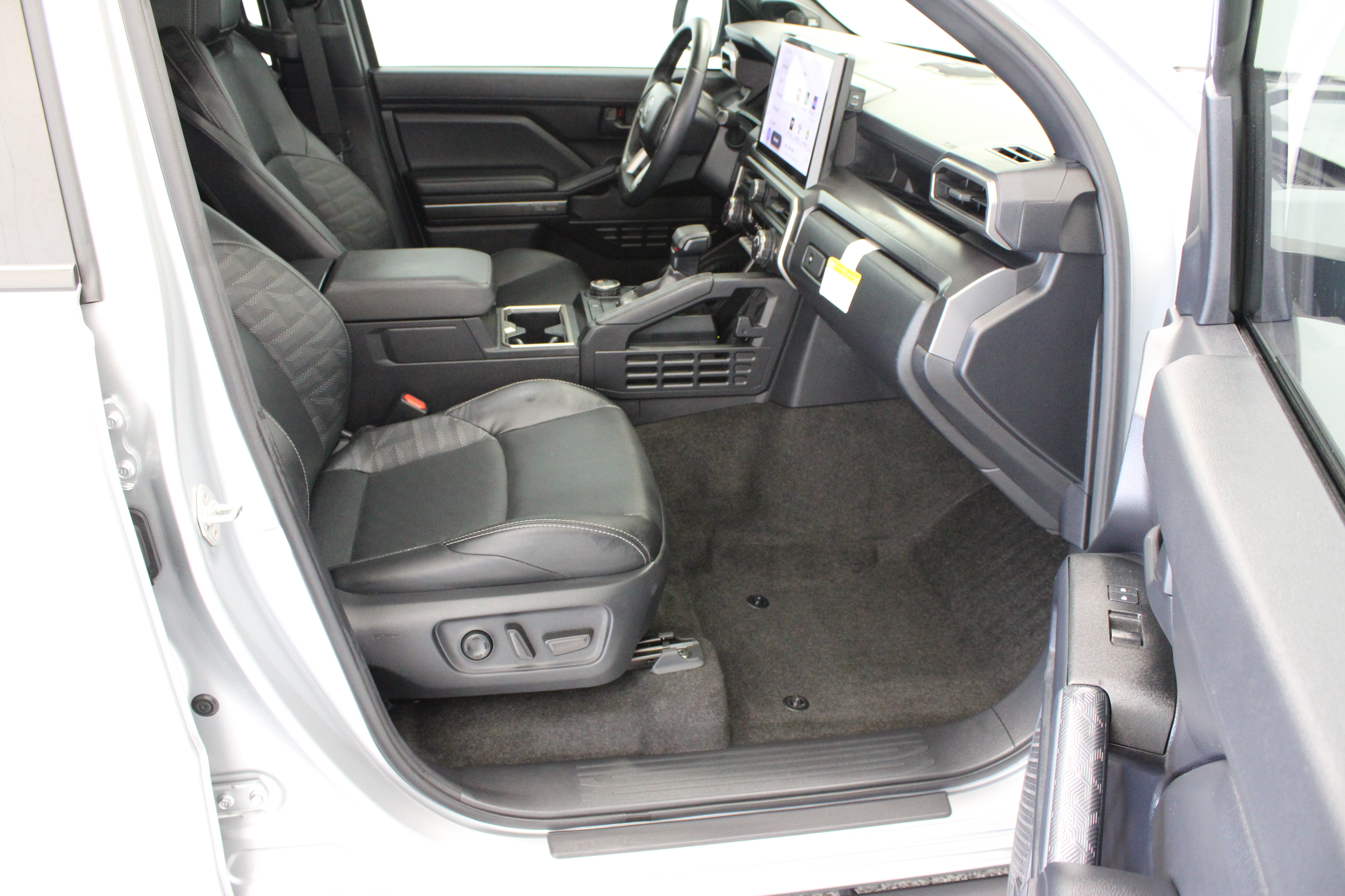 Certified 2025 Toyota 4Runner TRD Sport Premium RWD image 39